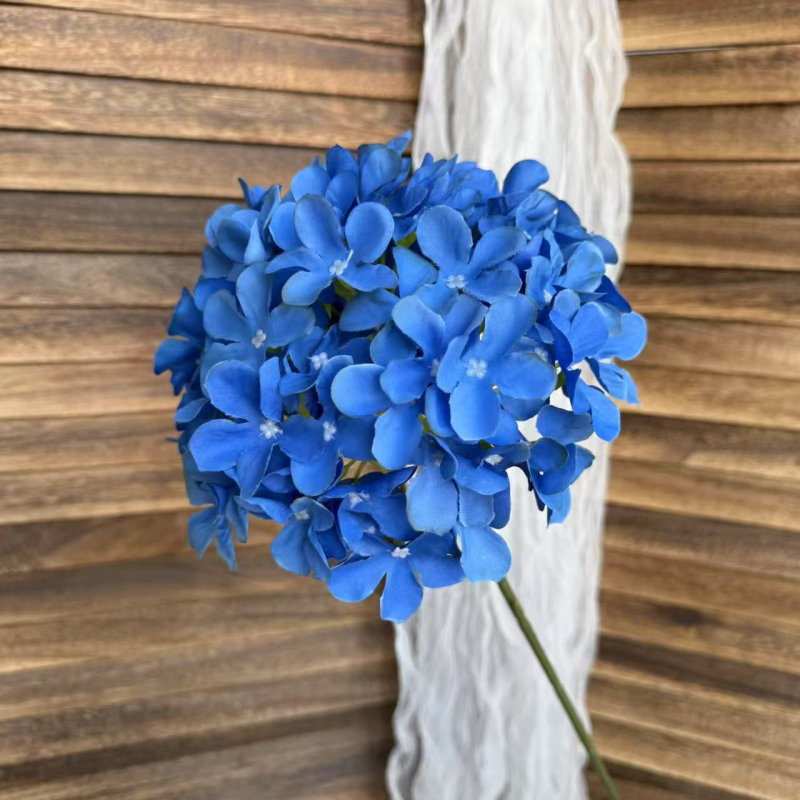 Hidrangejos dirbtiniai žiedai vazoje – vestuvėms dekoravimui, nuotraukų rekvizitas, namų dekorui