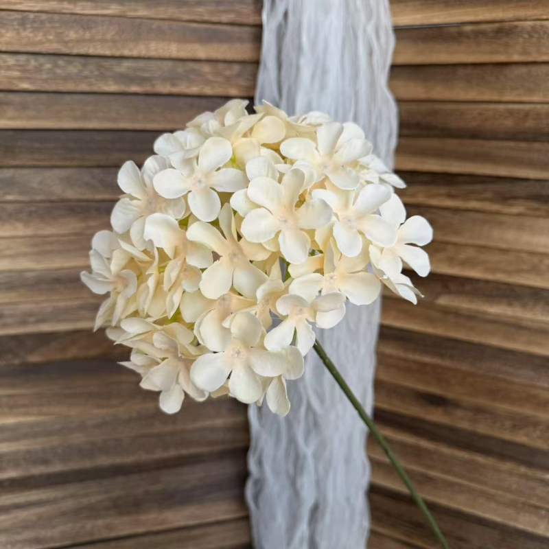 Hidrangejos dirbtiniai žiedai vazoje – vestuvėms dekoravimui, nuotraukų rekvizitas, namų dekorui