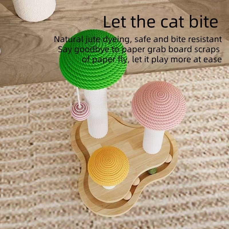 Medinis katės įbrėžimų stulpas su integruota pasukama plokštele ir žaislu — minimalistinis dizainas, be prekinio ženklo