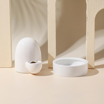 Portselaninis paukščių lesyklėlė ir geriamasis indas; keramikinis vandens indas; tinkama mažiems paukščiams (Medžiaga: portselanas; Ne importuota)