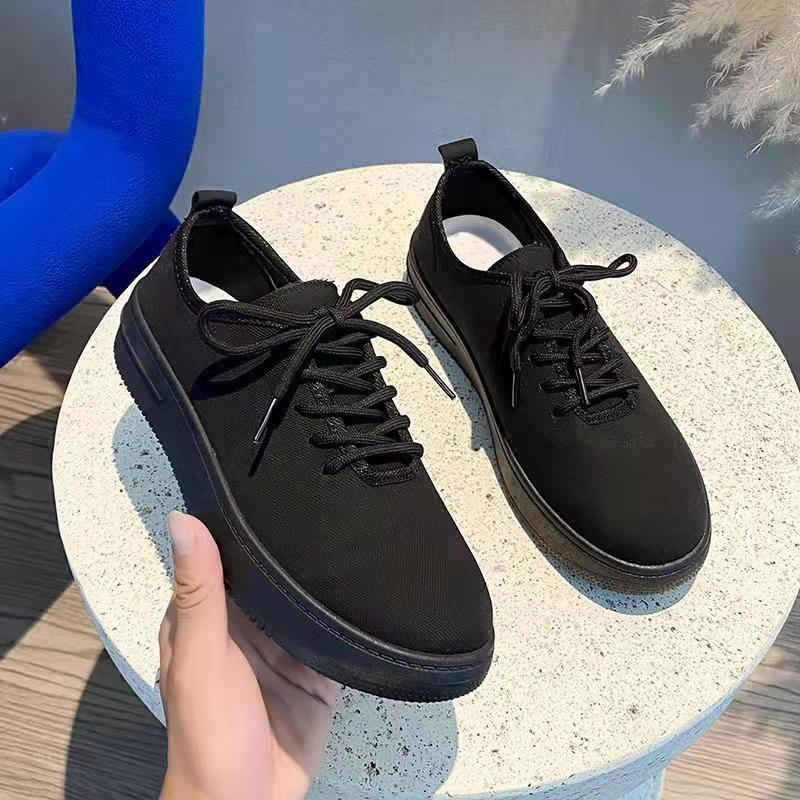 Moteriški kanvasiniai sportbačiai su Velcro, aukštas viršus, medvilninis viršus, vulkanizuota gumos pada, vieno spalvos modelis, vasaros sezonai