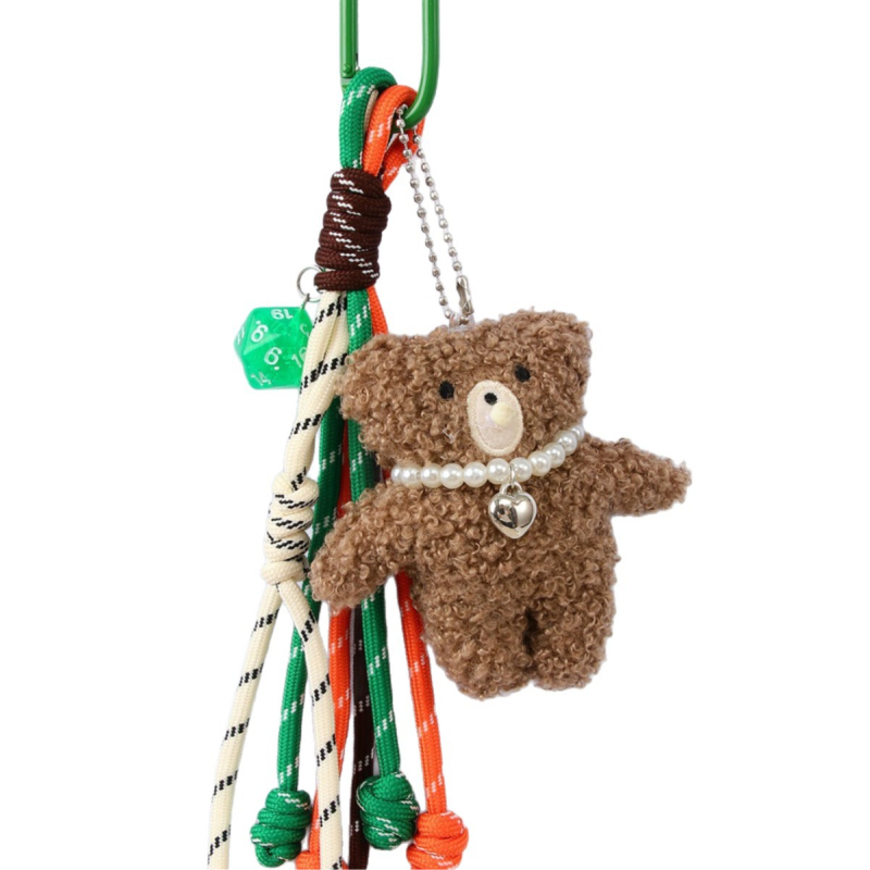 Rankų darbo pūkuotas meškiukas rankinės pakabukas su pintu virve – animaciniam stiliui, mažas gyvūnėlis, mišrios medžiagos, ruduo 2025