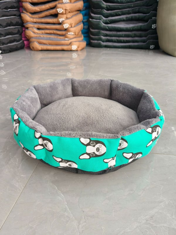 Augintinių lizdas – apvalus šiltas guolys šunims iš megztos medžiagos; prekė Delicious, kilmė Zhejiang (Medžiaga: megztas audinys; Kategorija: augintinių lizdas; Skirta: šunims; Kilmė: Zhejiang)
