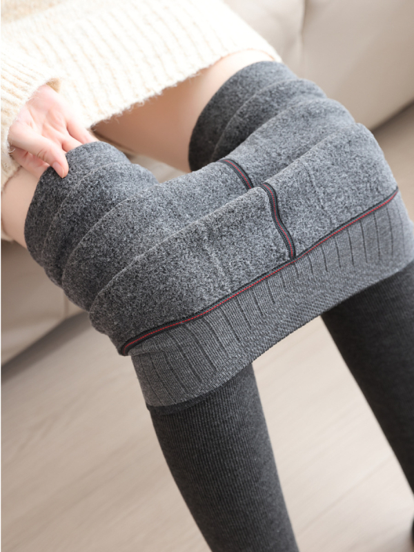 Moteriški stora šilti leginsai su aukštu juosmeniu, dryžiais ir su įsiūtomis pėdų dalimis