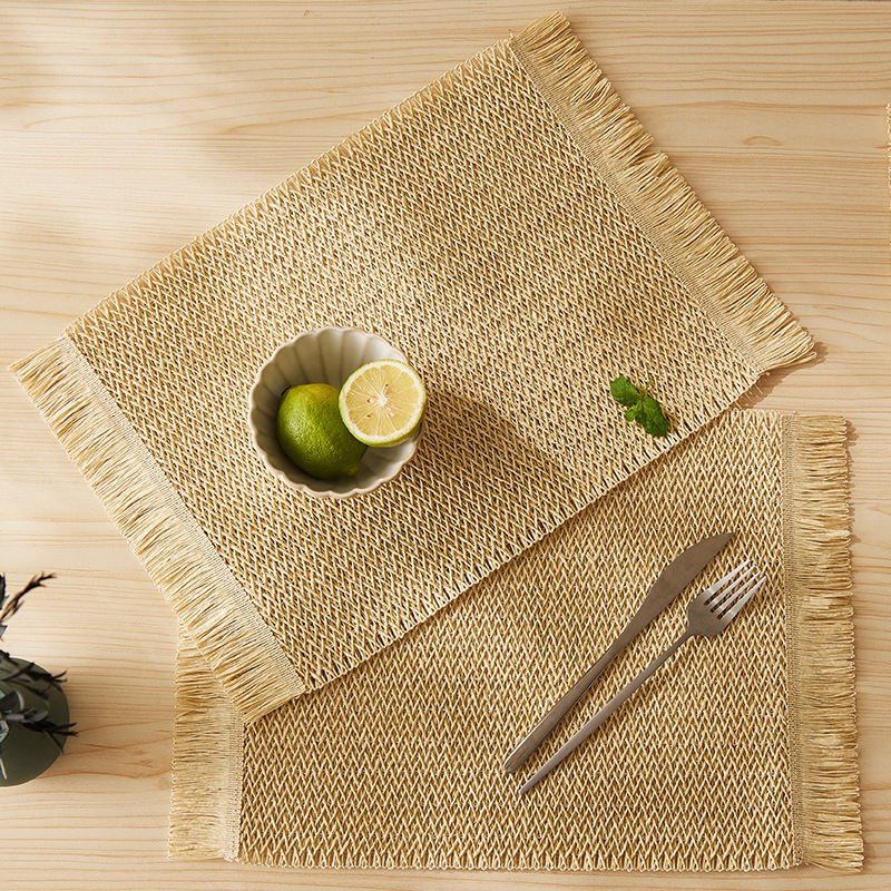 Πλεκτή χαρτονένια τραπεζομαντήλα – οικολογική, θερμομόνωση, αντι-καψίματος, διακοσμητική επιφάνεια; υλικό: χαρτί; μοτίβο: μονόχρωμο; σχήματα: στρογγυλό, τετράγωνο, ακανόνιστο; βιοδιασπώμενο