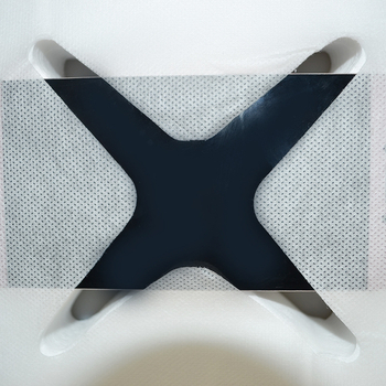 Pagalvės rankšluostis – neaustas audinys, kvėpuojantis, vidutinio storio, universali paskirtis