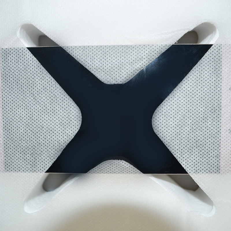 Pagalvės rankšluostis – neaustas audinys, kvėpuojantis, vidutinio storio, universali paskirtis