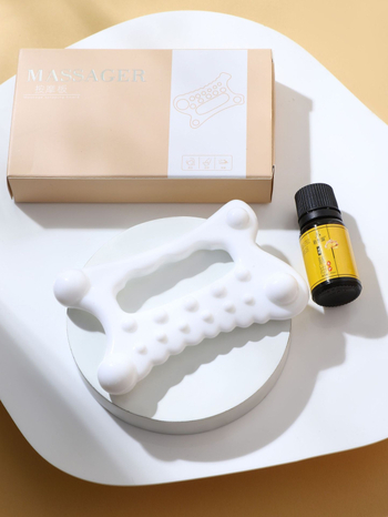 Gua sha tábla arckezelésre és testmasszázshoz, természetes gyanta anyag, márka Meihan, súly 48 g