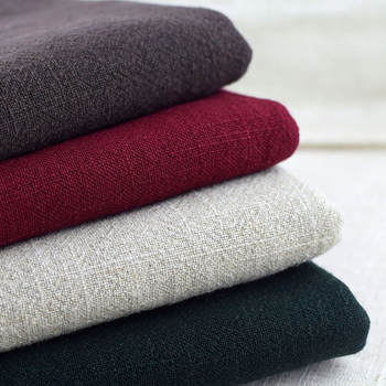 100% pamut, homokosan mosott szövet lenhatású textúrával, 21s szálak, alkalmas ingekhez és ruhákhoz