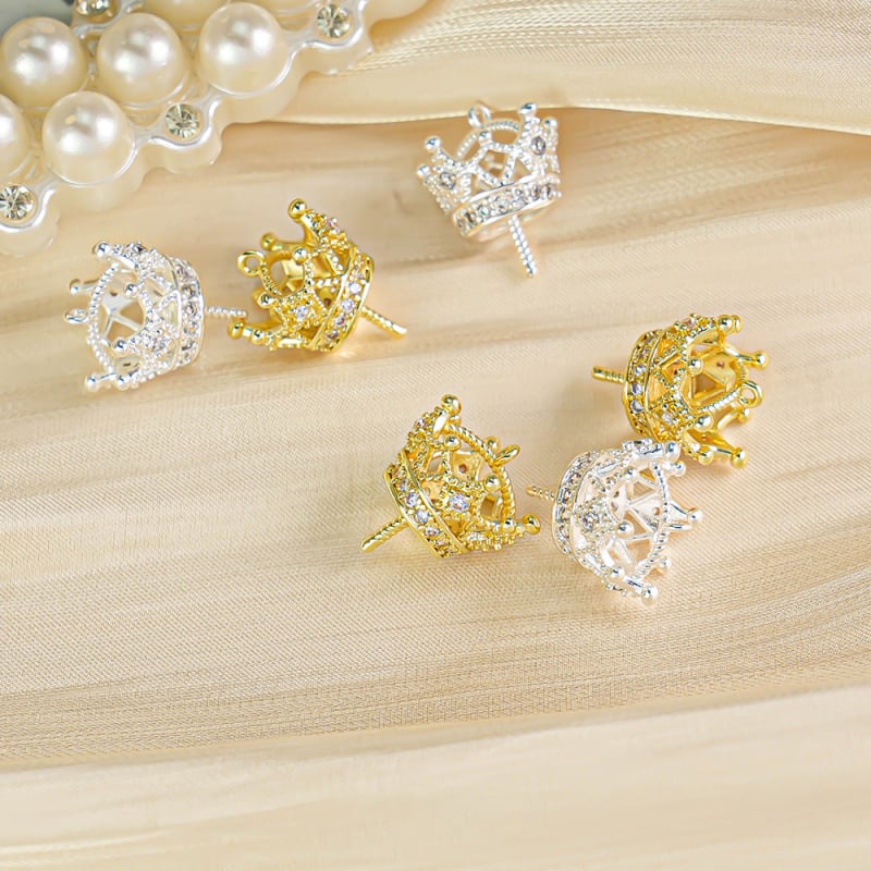 Set od 8 Crown Pendant za ključeve za DIY nakit — eye rivets i cap studs, phone chain i bag charm