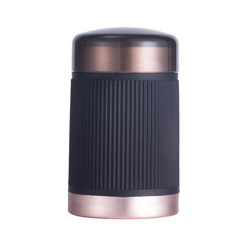 Elektrinis skustuvas – USB įkrovimas, įmontuota baterija, sukinama 3 peilių galvutė, atsparus vandeniui visam kūnui, žemas triukšmas (<36 dB), kompaktiškas ir lengvai nešiojamas