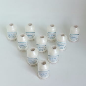 Vandeniškai tirpstantis siūlas siuvinėjimui, 40S/2, PVA pagrindas, Amo, tekstilės siuvimui