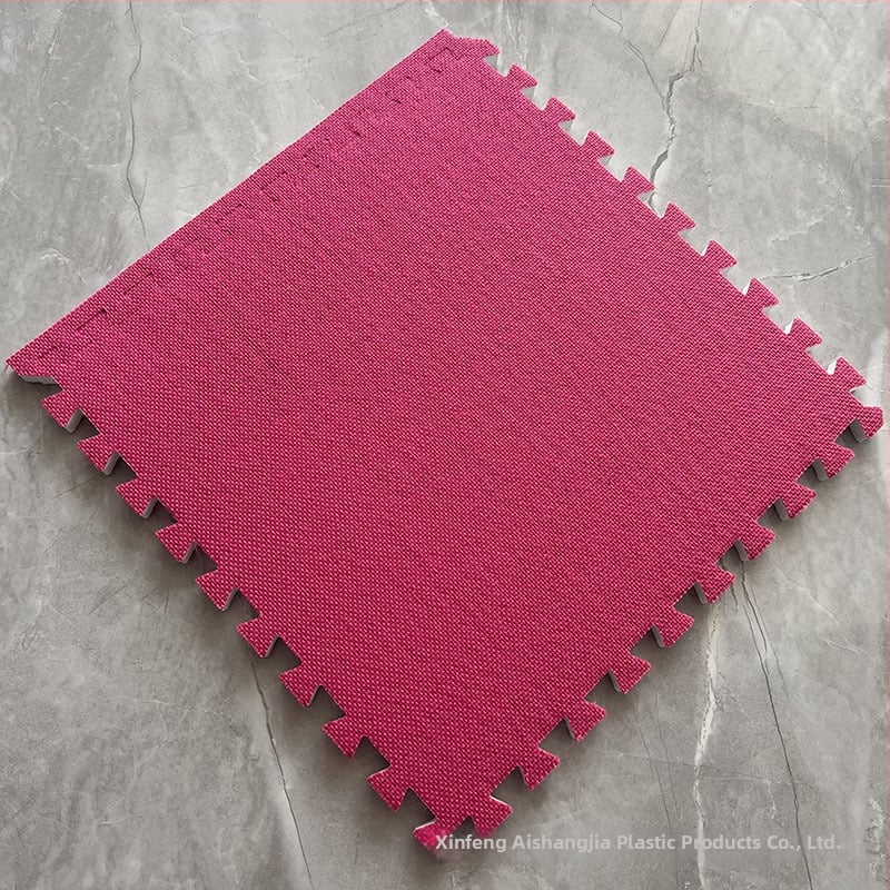 EVA putų grindų kilimėlis, kvadrato formos, vienos spalvos raštas, skalbiasi mašinoje, tinkamas svetainei, miegamajam, įėjimui ir balkonui