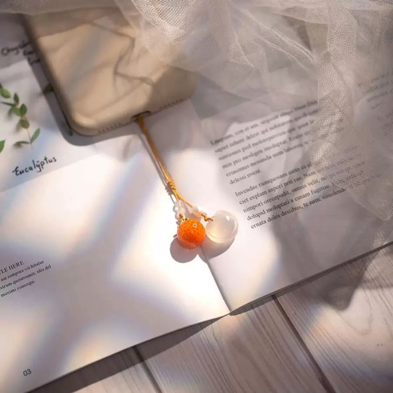 Agāts kulons, roku adīts šarms, 2025. gada pavasaris, Ķīnas stils, literārais retro