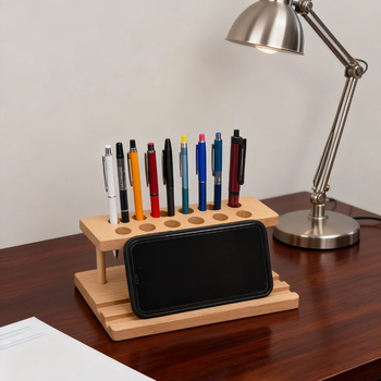 Koka pildspalvu turētājs uz galda ar vairākām caurumiem, taisnstūra forma, modelis 12-565, logotipa personalizācija