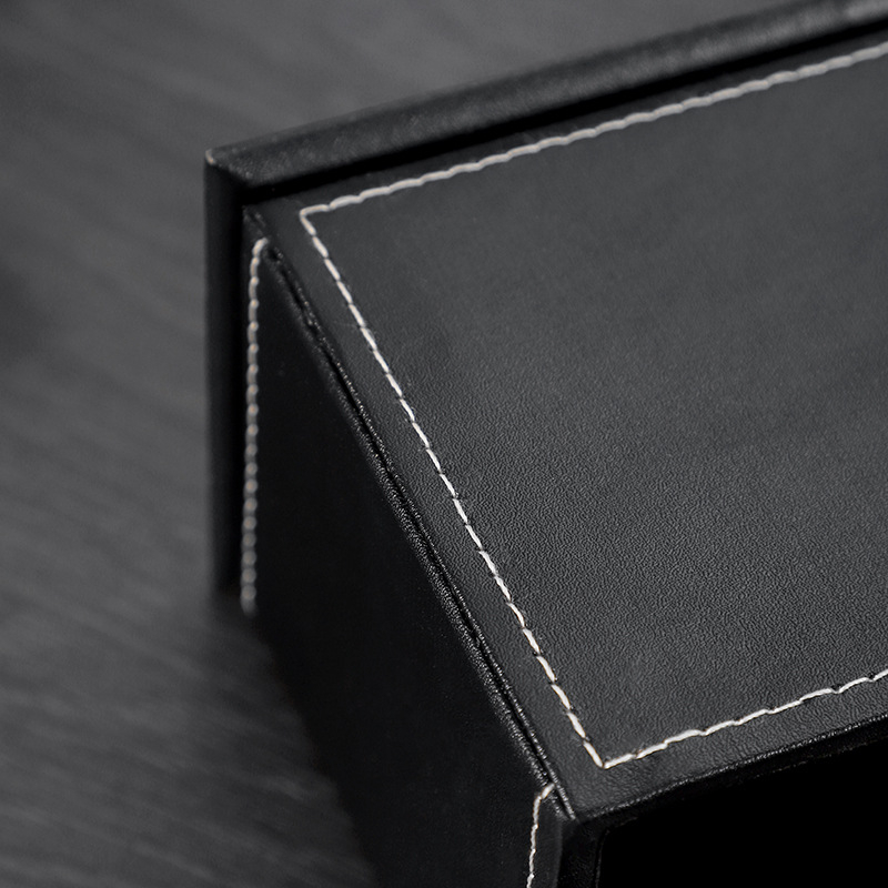 Ādas pildspalvu turētājs, kvadrātformas, grezns rakstāmgaldas organizētājs, pielāgojama; (Zīmols: Qing Ruoxi; Materiāls: Āda; Forma: Kvadrāts; Logotipa apdruka: OK; IP atļauja: Nē)