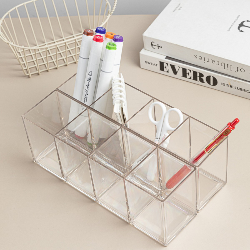Caurspīdīgs pildspalvu organizētājs ar četrām nodalījumiem, garš taisnstūra formā, PET materiāls