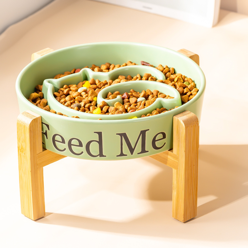 Keramikas lēnas ēdināšanas bļoda suņiem, novērš pārtikas izlejumu