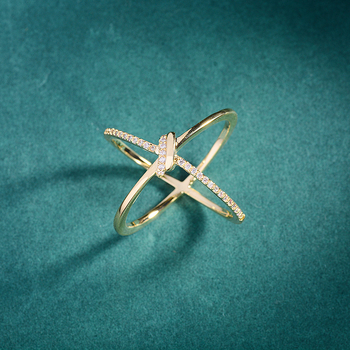 Šalles sprādze ar stūra mezglu, vara materiāls, cirkona mozaika, elektroplakēts pārklājums, ģeometrijisks universālais dizains