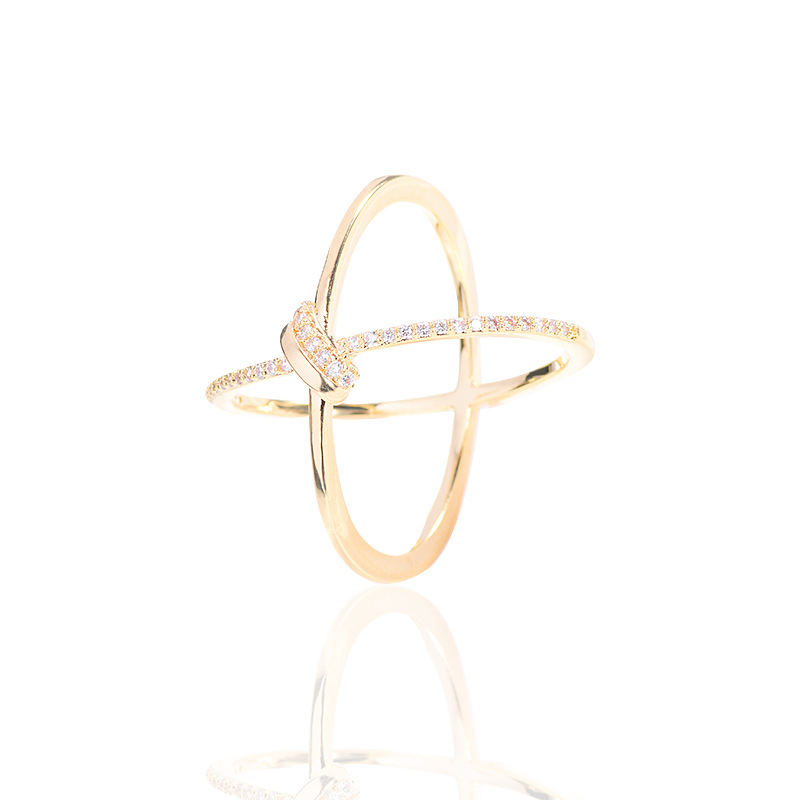 Šalles sprādze ar stūra mezglu, vara materiāls, cirkona mozaika, elektroplakēts pārklājums, ģeometrijisks universālais dizains