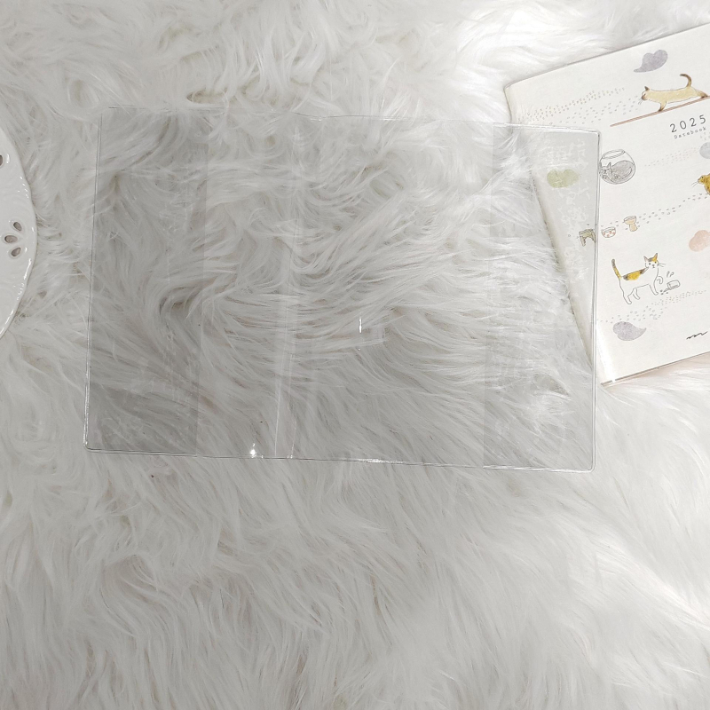 Protecție transparentă din PVC pentru coperți de caiete și agende — Brand: Other; Material: PVC; Import: Nu; Licența IP: Nu; Cadou: Nu.
