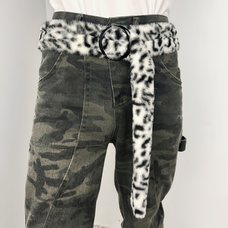 Pojas s leopard uzorkom od velura, metalna kopča, širina >4 cm, ulični stil
