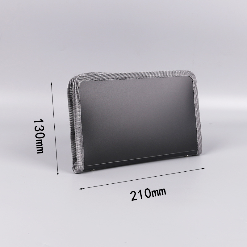 Verslo mini akordeoninė byla su vaivorykštės kraštu ir užtrauktuku bei daugiasluoksė kvitų saugykla; plastikas; Prekės ženklas English Poetry; tinklelio numeris 13; atspausdintas logotipas; pritaikymas įmanomas