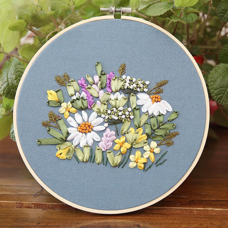 Europos stiliaus 3D gėlių siuvimo rinkinys su juostelių siuvimu svetainei — pradedantiesiems Lu siuvinėjimas