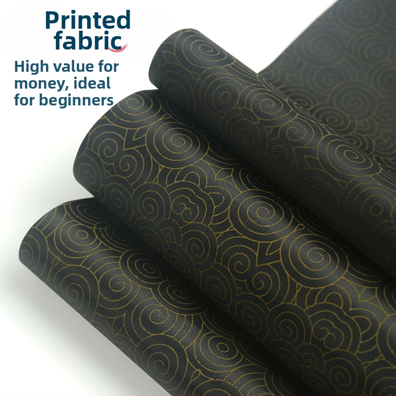 Kaligrafijos praktikos rinkinys su vandens rašymo audiniu ir ritinine ašimi (Serija: Water Writing Cloth; Medžiaga: Printed Oxford Cloth; Paskirtis: Kaligrafijos praktika; Forma: Stačiakampė)