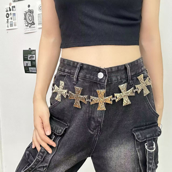 Metalo juosmens grandinėlė su kryžiaus motyvu, hip-hop stilius, pritaikymas galimas