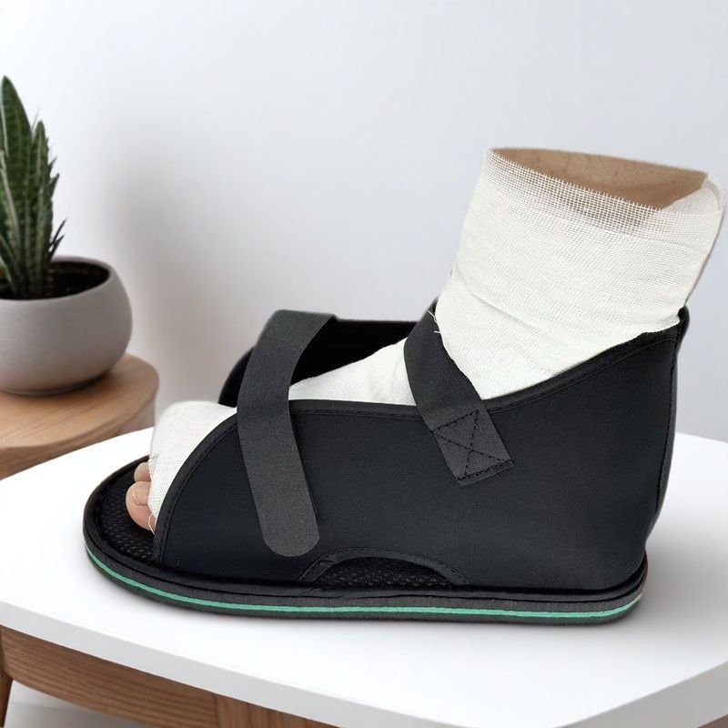 EVA apsauginiai batai kojų lūžiams, modelis 025, reguliuojami, atvira įėjimo anga