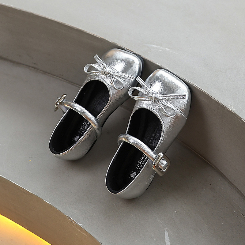 Tüdrukute tantsukingad, korea stiilis, Velcro-kinnitus, PU ülemine, kummist talla