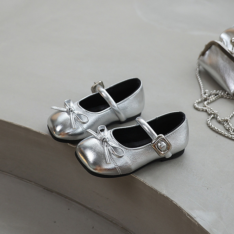 Tüdrukute tantsukingad, korea stiilis, Velcro-kinnitus, PU ülemine, kummist talla