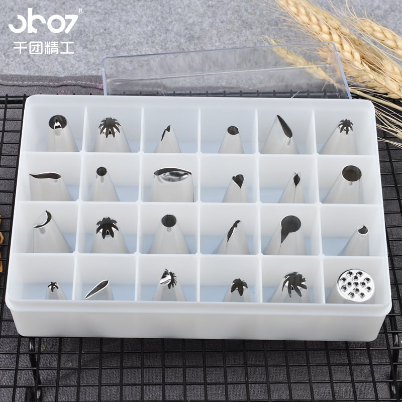 24 vnt dekoravimo antgalių rinkinys, iš 304 nerūdijančio plieno, dėžutėje