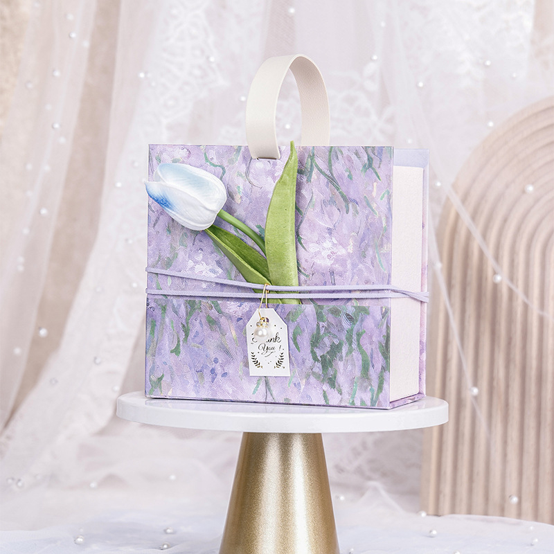 Pulmadeks mõeldud kinkekarp vöökäepidemega, uus Euroopa stiil, materjal: paber, kuumpressimine, stiil: veidi värske, karbi tüüp: kunstilised variatsioonid