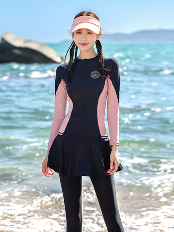 Γυναικείος μαγιό UV προστασίας τετραμερούς σετ με μακριά μανίκια και μακριά παντελόνια; επένδυση στήθους χωρίς ενίσχυση; ύφασμα πολυεστέρα 94%, φόδρα πολυεστέρα 94%, βάρος 200 g