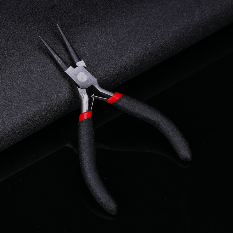 Clește pentru crimpare bijuterii, cu vârfuri dinți