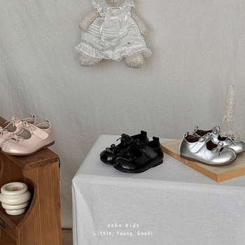 Xshx Balleti jalanõud tüdrukutele - ülaosa merceriseeritud mikrofiibernahk, talla kumm, Velcro kinnitamine, vanuserühm 1–12 aastat, Kevad ja Sügis