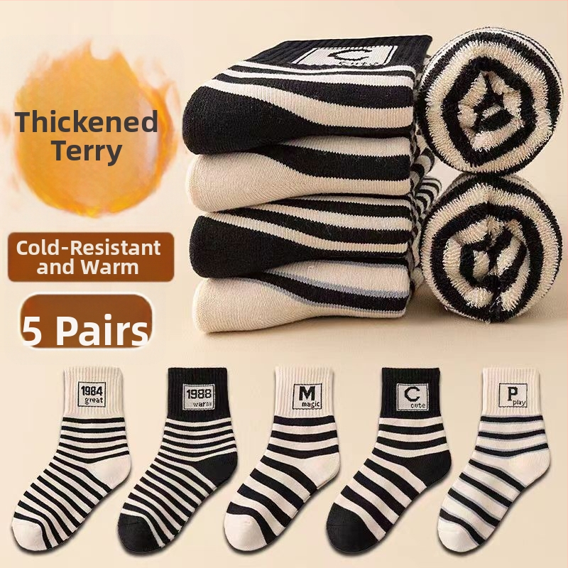 Laste paksud terry sokid polüesterist, keskmise pikkusega, karikatüübiga, talveks