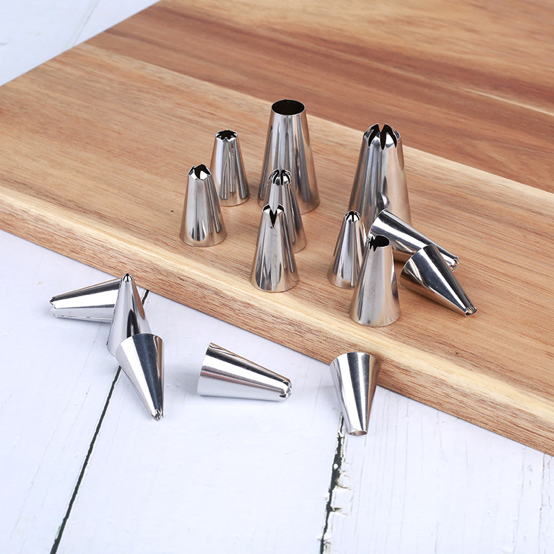 Dekorēšanas uzgalu komplekts no nerūsējošā tērauda, 30 gab., kastē, cepšanai