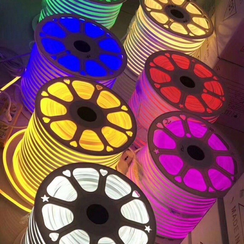 Λωρίδα LED για εξωτερικούς χώρους, 60 LED 5050, 220V, αδιάβροχη