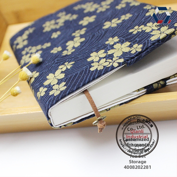 Rankų darbo audinio knygos viršelis užrašų knygelėms, bronzinių gėlių siuvinėjimas, reguliuojamas