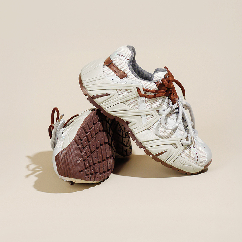 Naiste kingad nahast ja kangast ülaosaga, Lycra vooder, paks talla, libisemiskindel kummist välis talla