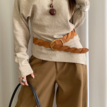 PU odinė juosta su cinko lydinio sagtimi, užsegimas su smeigtuku, pločio daugiau nei 4 cm, universalus stilius, žiemos leidimas 2025