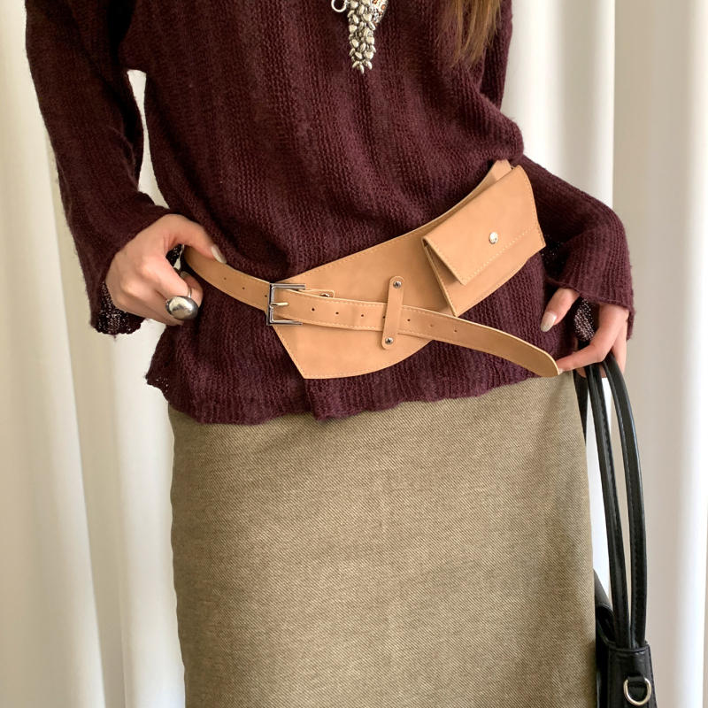 PU odinė juosta su cinko lydinio sagtimi, užsegimas su smeigtuku, pločio daugiau nei 4 cm, universalus stilius, žiemos leidimas 2025