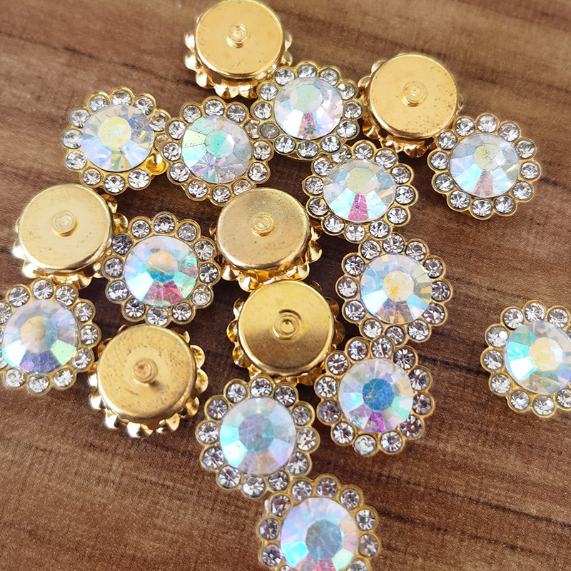 Accesoriu pentru păr cu strasuri: fundă dublu-strat în formă de floare, cu diamante cusute manual, finisaj electroplatinat