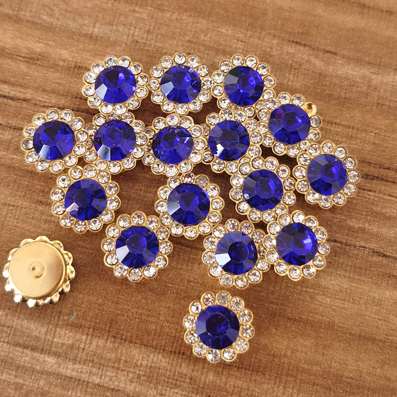 Accesoriu pentru păr cu strasuri: fundă dublu-strat în formă de floare, cu diamante cusute manual, finisaj electroplatinat