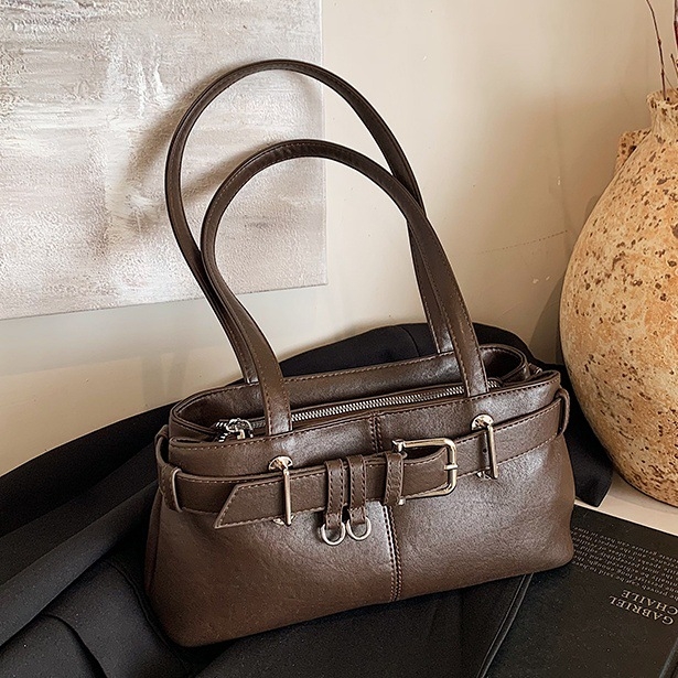 PU nahast õlakott, linnaline minimalistlik stiil, horisontaalne ruudukujuline kuju, tõmblukukinnitus, sisemine tõmblukukott, kahekordsed õlarihmad, retro vööklõps