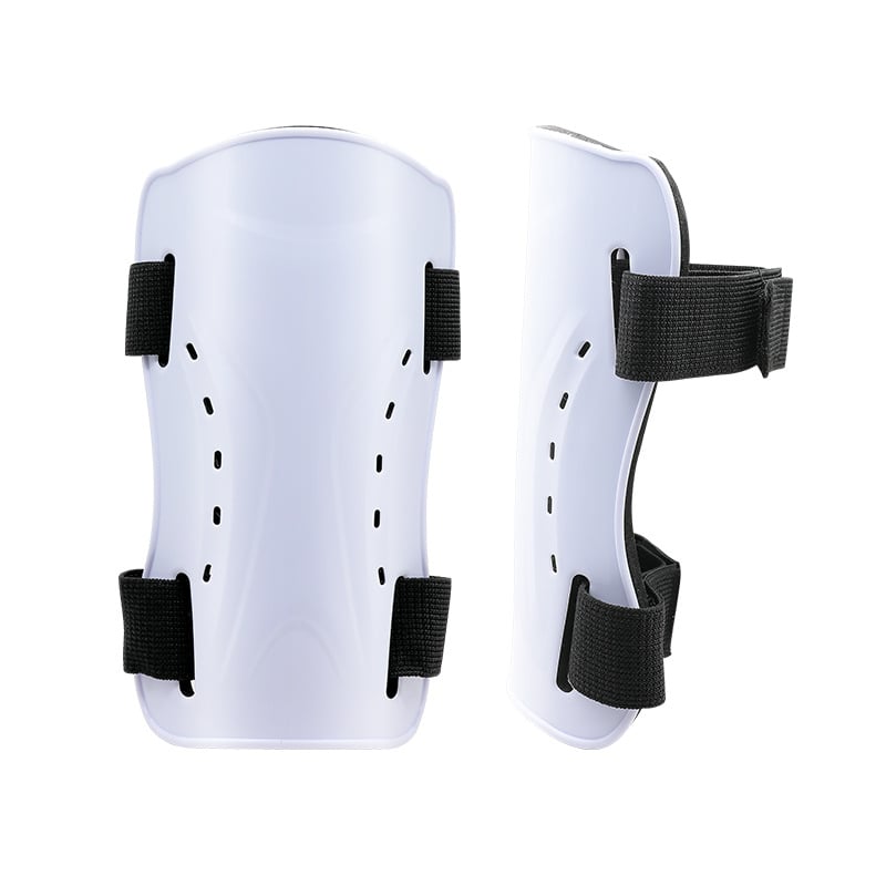 Futbolo blauzdos apsauga su plastiko korpusu, dviguba Velcro juosta
