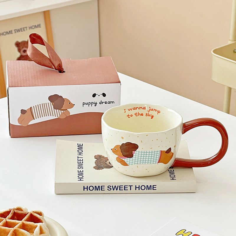 Portselninis puodelis su karikatūrų raštu, nereguliari forma, tinkama mikrobangų krosnelei, galimybė pritaikyti